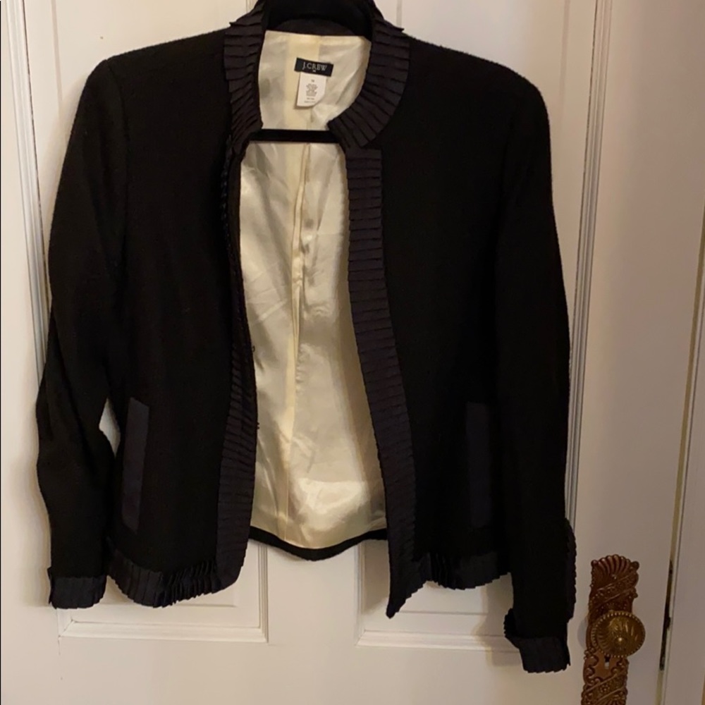 Beautiful Jcrew black blazer. Good used condition